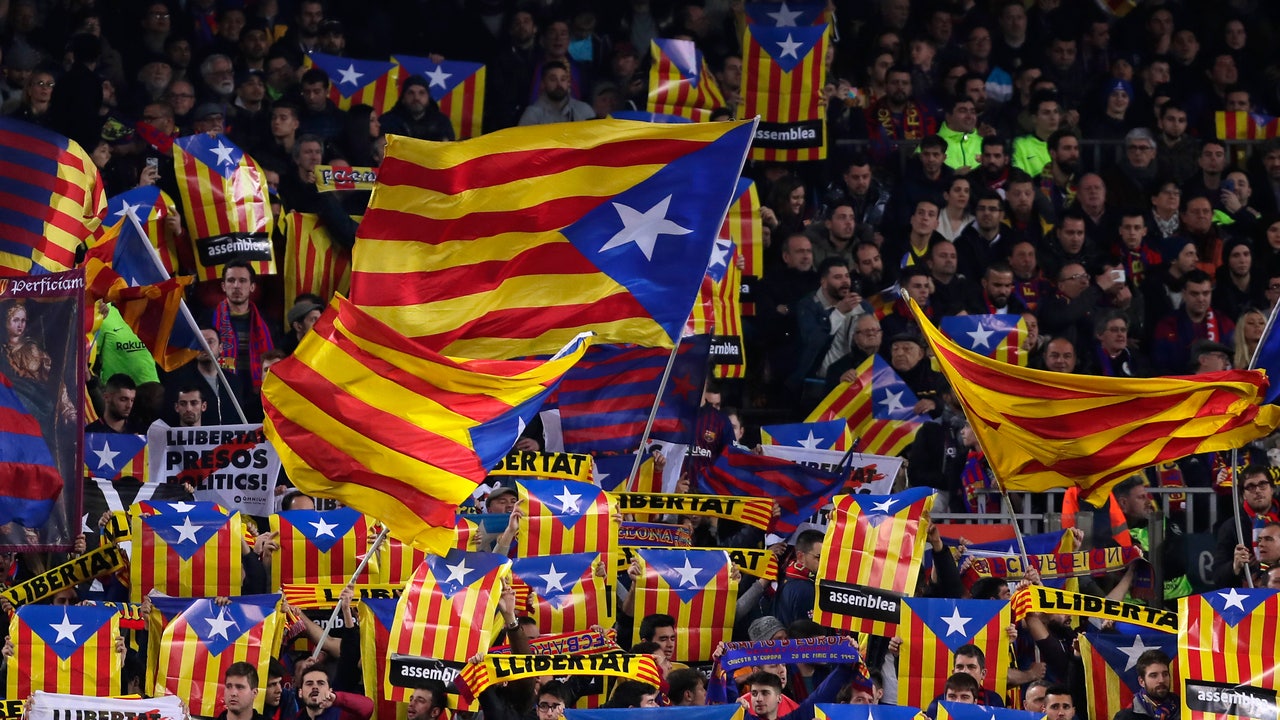 Spanish league considers legal action over 'clásico' change